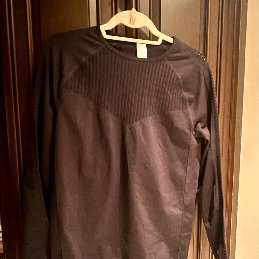 Fabletics Black Long Sleeve Exercise Activewear T… - image 1